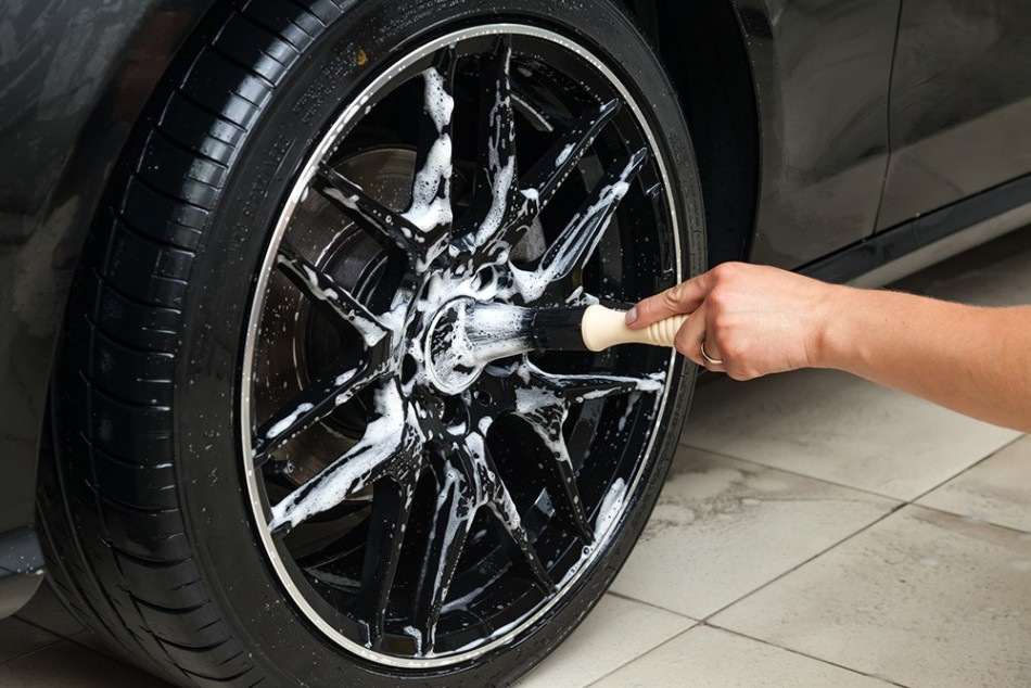 ¿Cómo alargar la vida útil de las ruedas del coche?