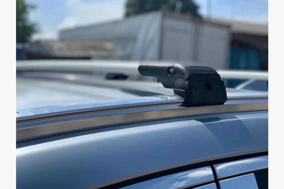 Opel Combo 2019- Barras de techo (travesaños) para rieles integrados Wingbar V2 (2 uds) Foto 2