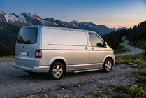 Volkswagen T5 Caravelle 2004-2010 Estribos Laterales Duru (2 uds., Aluminio) Batalla Larga foto 2