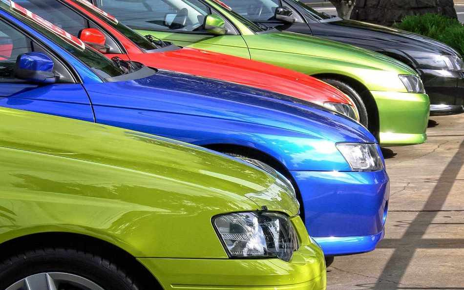 ¿En qué influye el color del coche?