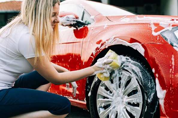 ¿Cómo evitar dañar tu coche en el lavadero?