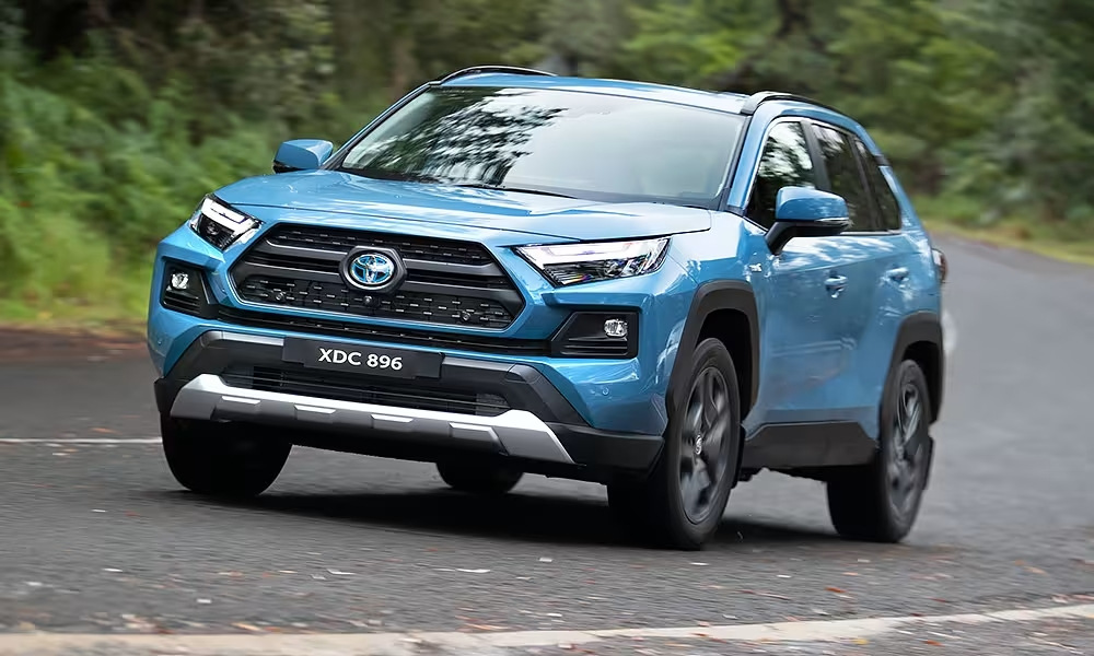 ¿Vale la pena comprar un coche híbrido?