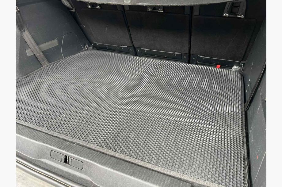 Peugeot 5008 2016-2023 Alfombrilla de maletero de goma Carsuit (2016-2020, Negro) Foto 4
