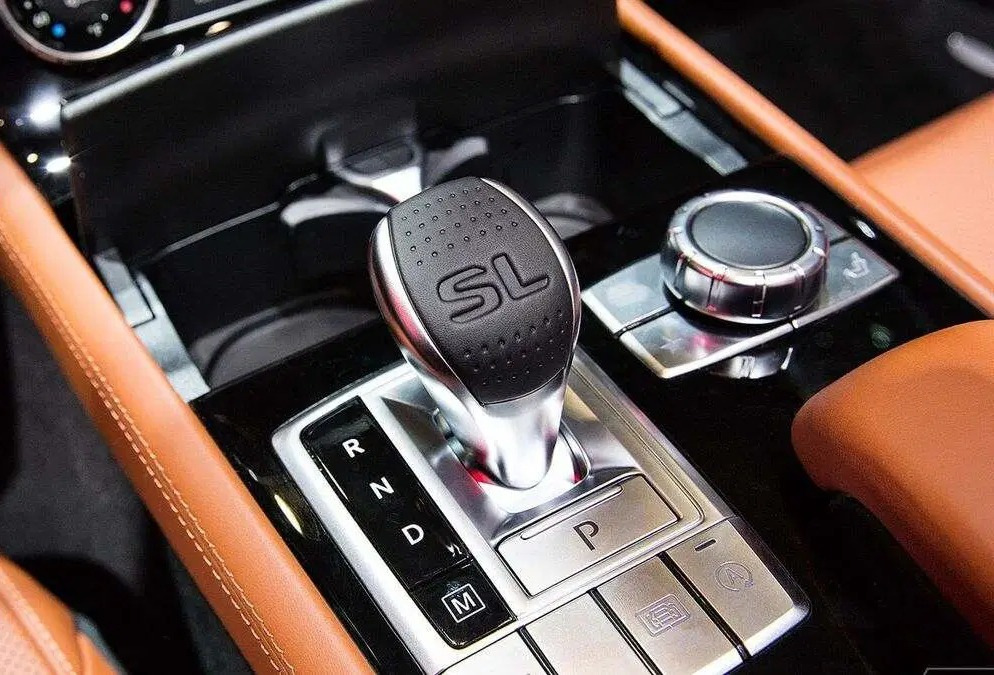 Tipos de cajas de cambios para coches: manuales, automáticas, CVT y otras