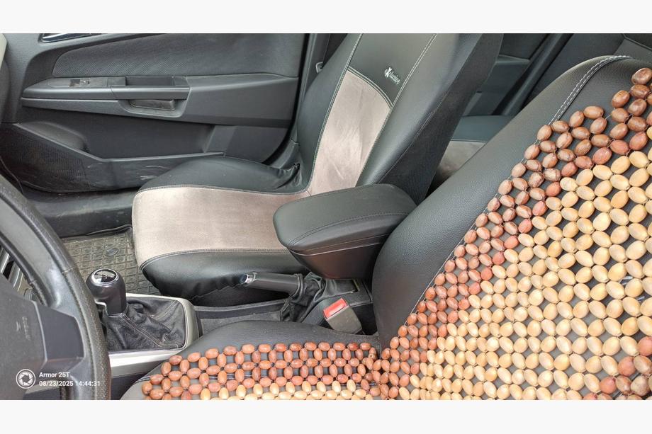 Opel Astra H 2004-2013 Reposabrazos con adaptador Image