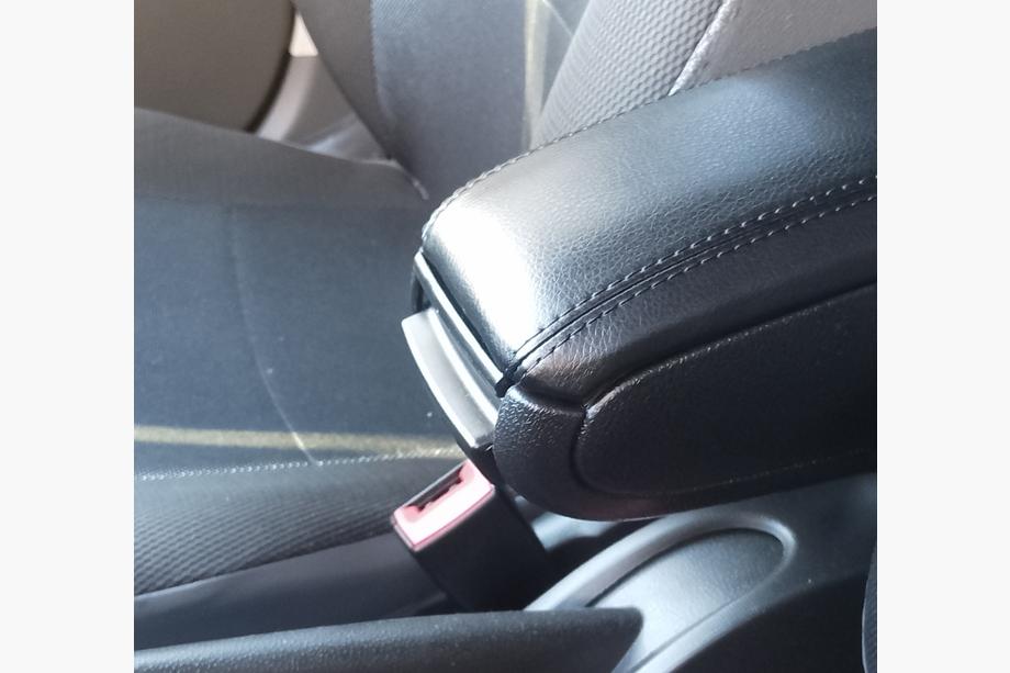 Seat Ibiza 2010-2017 Reposabrazos (en portavasos) Image