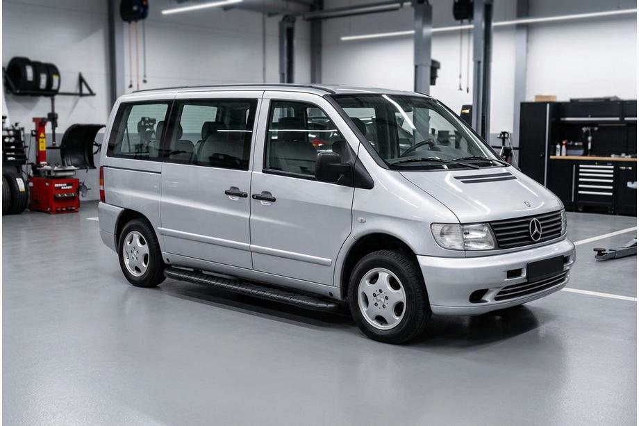 Mercedes Vito W638 1996-2003 Estribos Laterales Bosphorus Black (2 uds., Aluminio) Image
