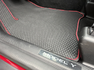 Tesla Model Y 2020- Alfombrillas de goma Carsuit (2020-2024, negras) foto 16