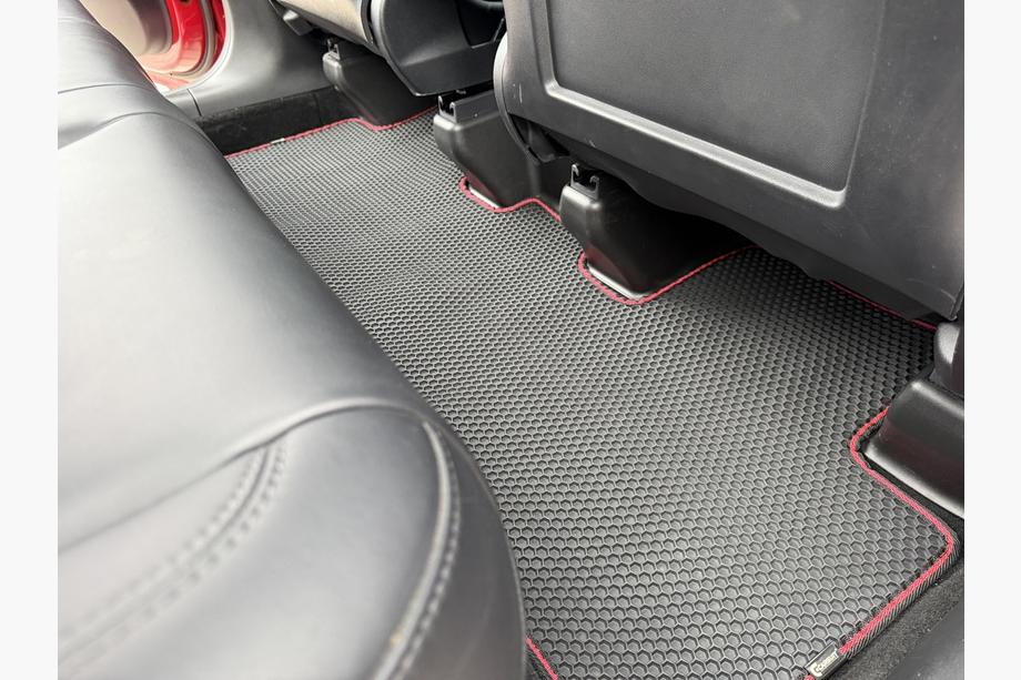 Tesla Model Y 2020- Alfombrillas de goma Carsuit (2020-2024, negras) Foto 4