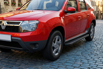 Renault Duster 2008–2017 Estribos Laterales Bosphorus Black (2 uds., Aluminio) foto 1