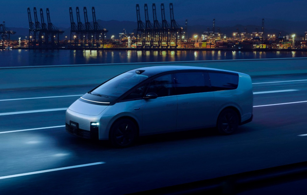 Reseña de Li Mega: una minivan futurista con carga rápida