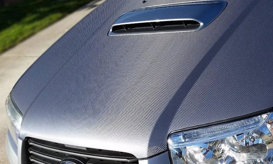 ¿Vale la pena utilizar película de carbono en el tuning de automóviles?
