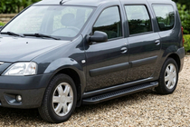 Dacia Logan MCV 2004-2014 Estribos Laterales Allmond Black (2 uds., Aluminio) foto 1