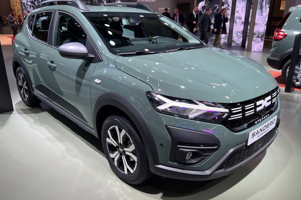 Dacia Sandero Stepway tercera generación: hatchback económico Foto 2