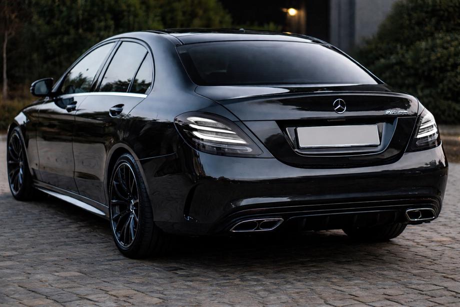 Mercedes C-class W205 2014-2021 Pilotos traseros BlackEdition V2 (2 uds) Image