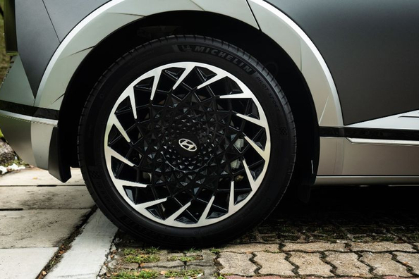 ¿El tamaño de las ruedas afecta la autonomía de un coche eléctrico?