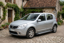 Renault Sandero 2007-2013 Estribos Laterales Rainbow (2 uds., Aluminio) foto 1