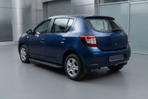 Renault Sandero 2013-2022 Estribos Laterales Bosphorus Black (2 uds., Aluminio) foto 1