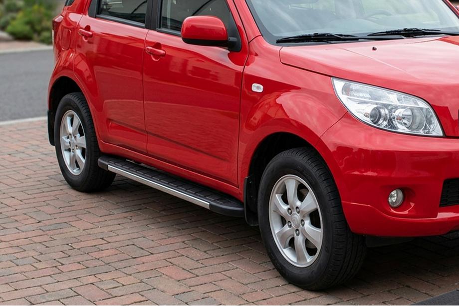 Daihatsu Terios 2006-2017 Estribos Laterales Duru (2 uds., Aluminio) Image