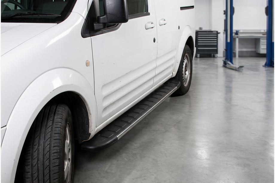 Ford Connect 2002–2006 Estribos Laterales Duru (2 uds., Aluminio) Image