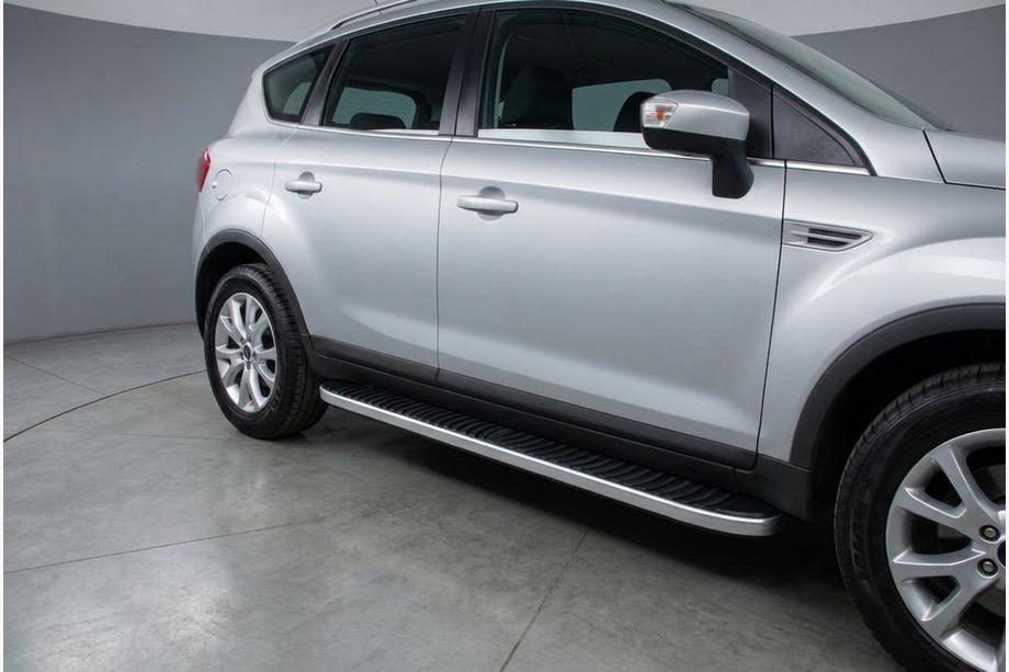 Ford Kuga 2008-2013 Estribos Laterales Tayga Grey (2 uds., Aluminio) Image