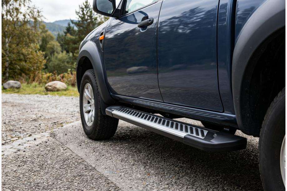 Ford Ranger 2007-2011 Estribos Laterales Line (2 uds., Aluminio) Image