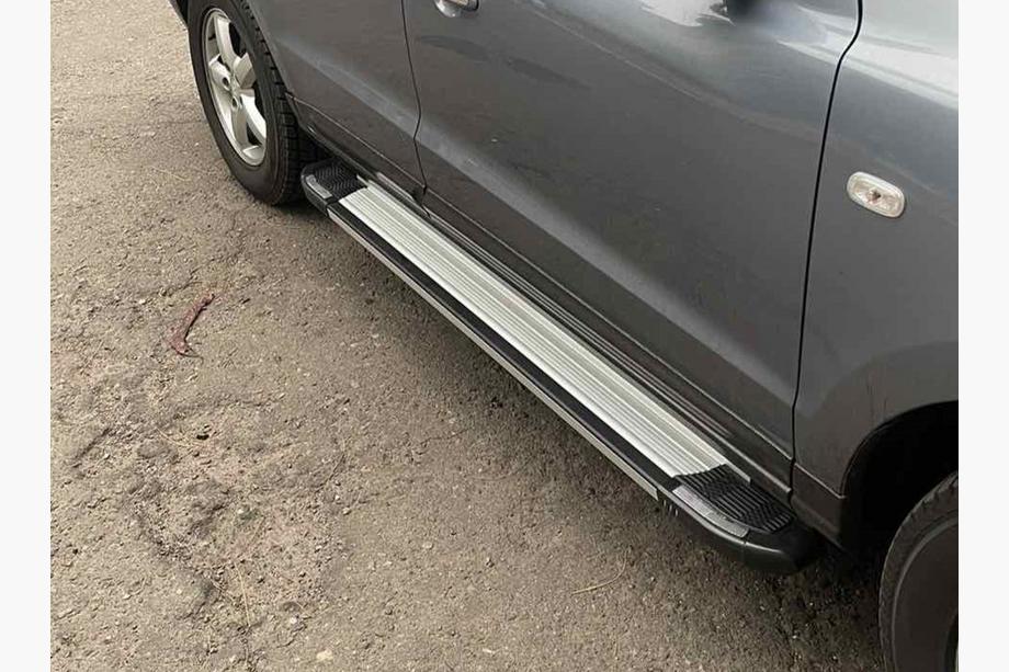 Hyundai Santa Fe 1 2000-2006 Estribos Laterales Rainbow (2 uds., Aluminio) Image