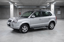 Hyundai Tucson JM 2004- Estribos Laterales RedLine V1 (2 uds., Aluminio) foto 1