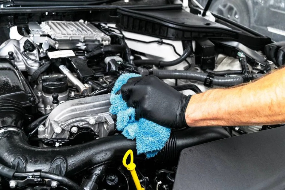 ¿Cuándo y por qué se debe lavar el motor del coche?