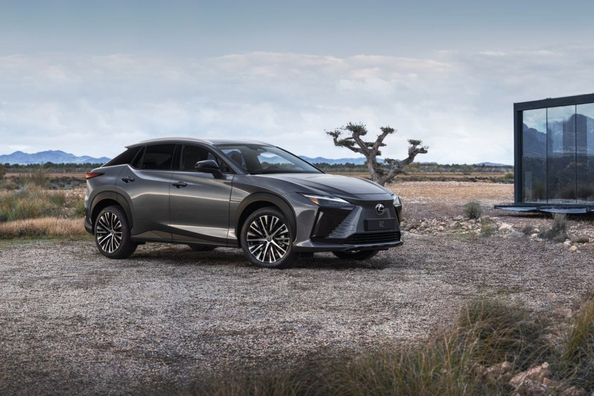 Análisis del Lexus RZ 300e: un crossover eléctrico premium