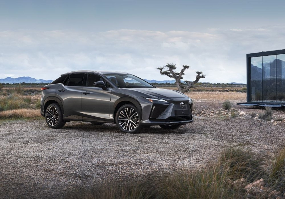 Análisis del Lexus RZ 300e: un crossover eléctrico premium