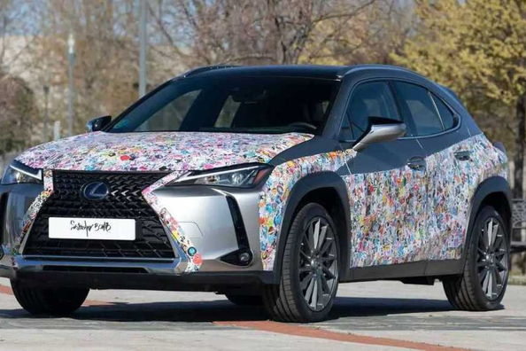 Bombardeo de pegatinas en coches: ventajas y desventajas