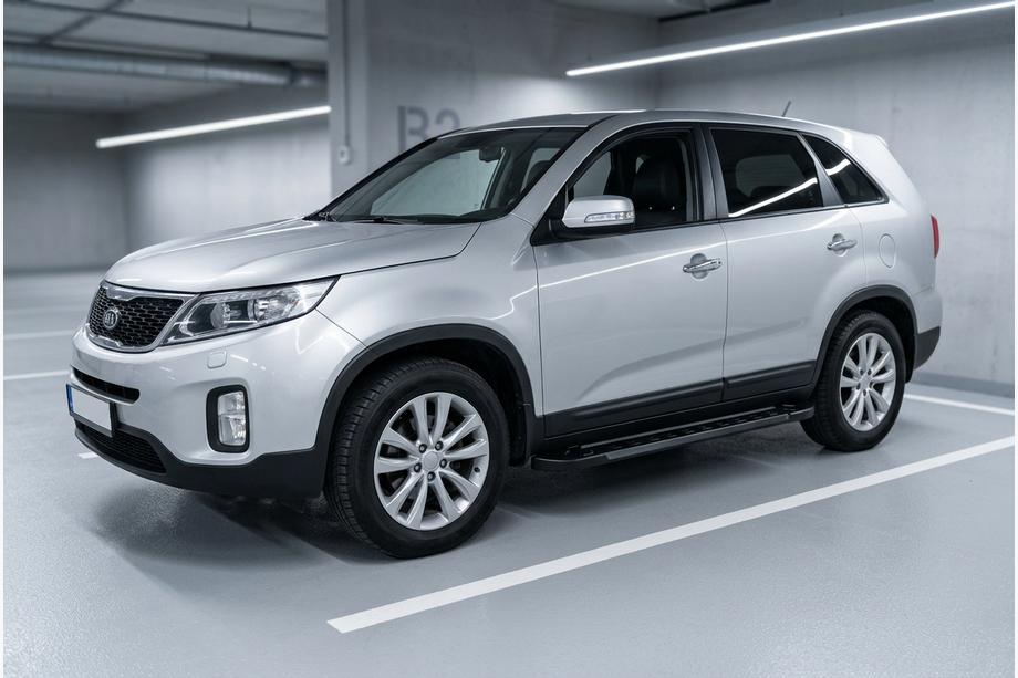 Kia Sorento II XM 2009-2014 Estribos Laterales RedLine Black (2 uds., Aluminio) Image