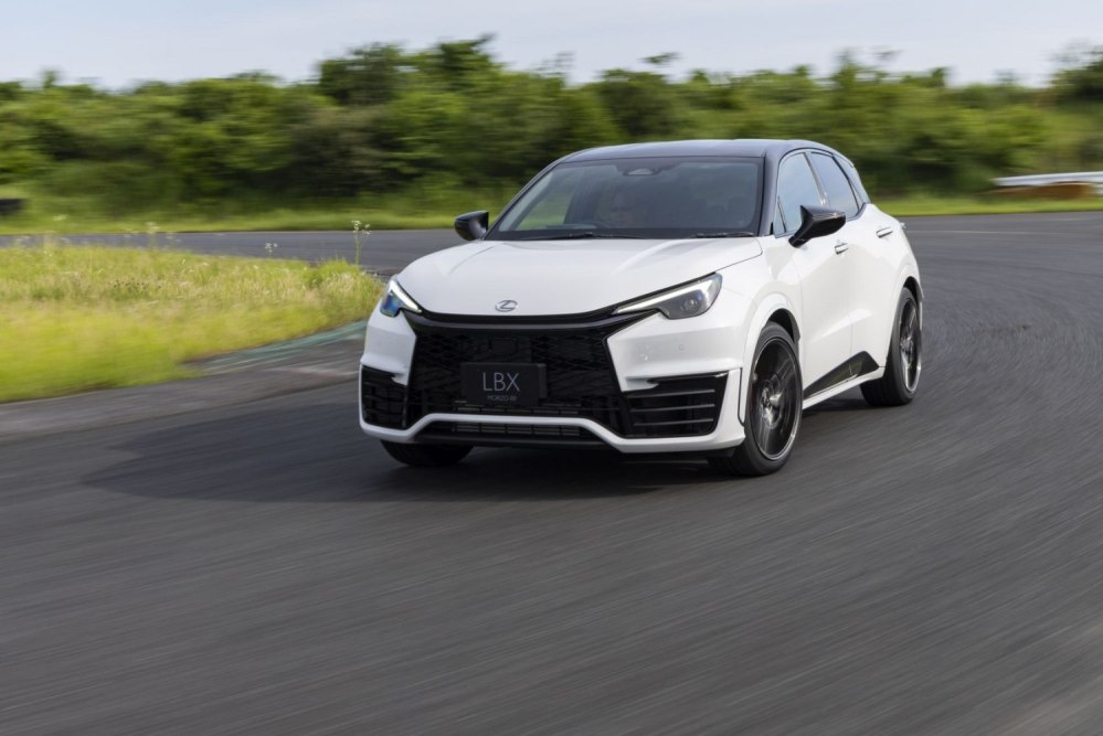 Prueba del Lexus LBX Morizo RR: Toque deportivo en la gama premium