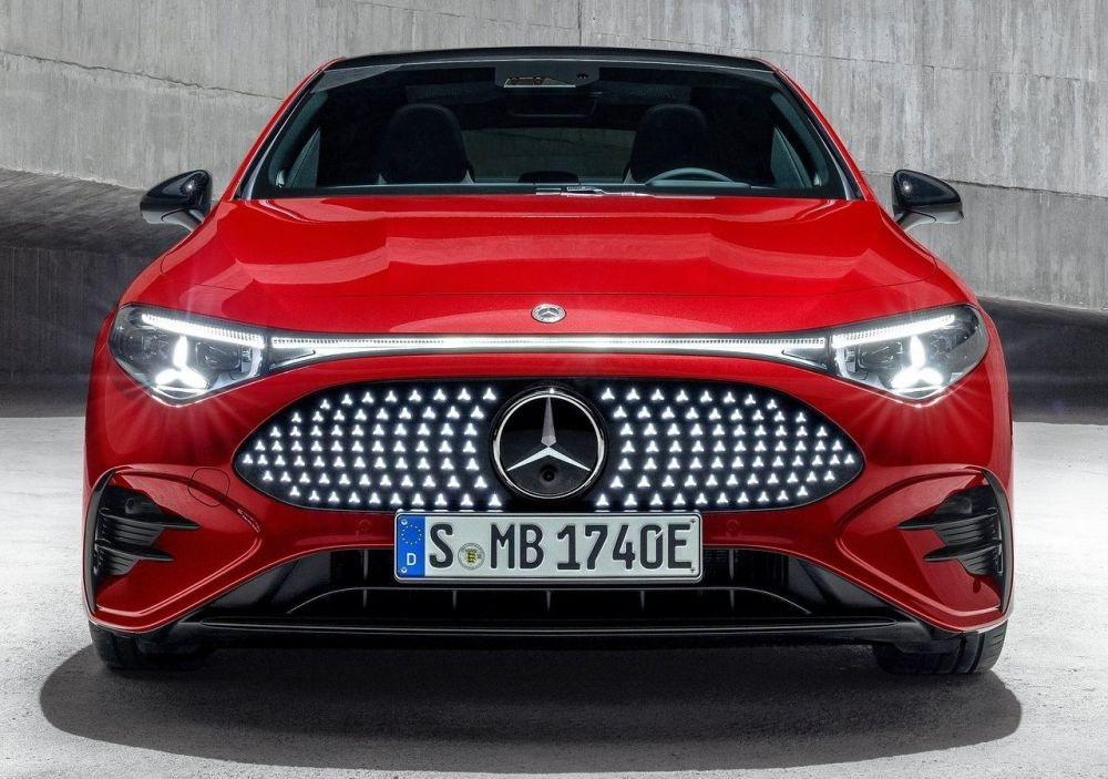 Reseña del Mercedes-Benz CLA EQ 2025: Sedán compacto eléctrico premium