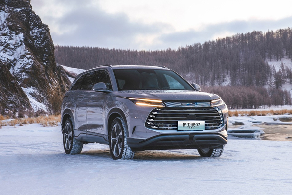 Reseña del BYD Frigate 07: SUV híbrido enchufable con diseño marino Foto 3