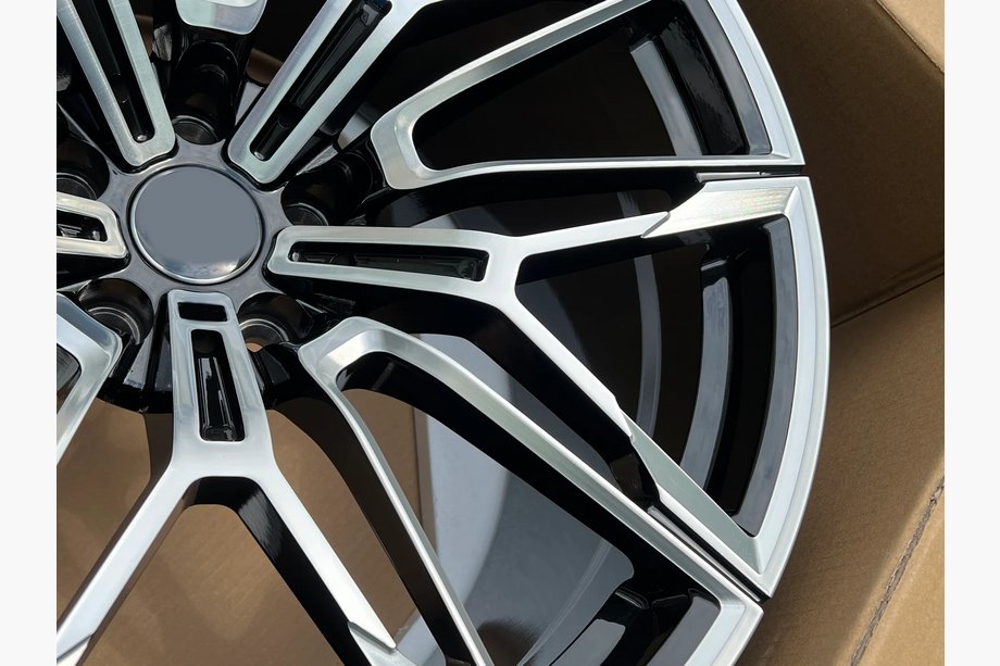 BMW X6 G06 2019–2027 Llantas forjadas OEM R21 V1 (Juego de 4) Foto 5