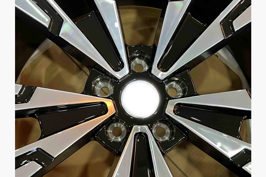 BMW X7 G07 2019- Llantas forjadas OEM R22 V1 (Juego de 4) Image