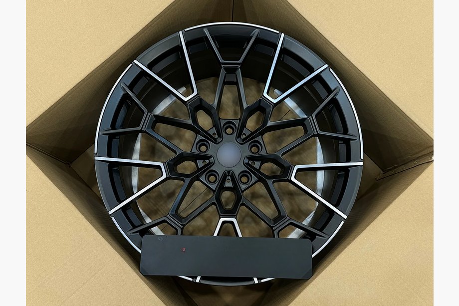 BMW 5/i5 Series G60/G60E/G61 2023- Llantas forjadas OEM R21 V2 (juego de 4) Image