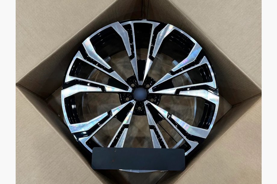 BMW X7 G07 2019- Llantas forjadas OEM R23 V3 (Juego de 4) Image
