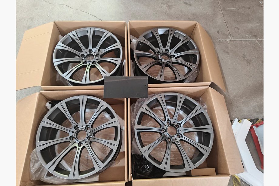 BMW 5 Series F10/F11 2010–2016 Llantas forjadas OEM R19 (Juego de 4) Foto 8