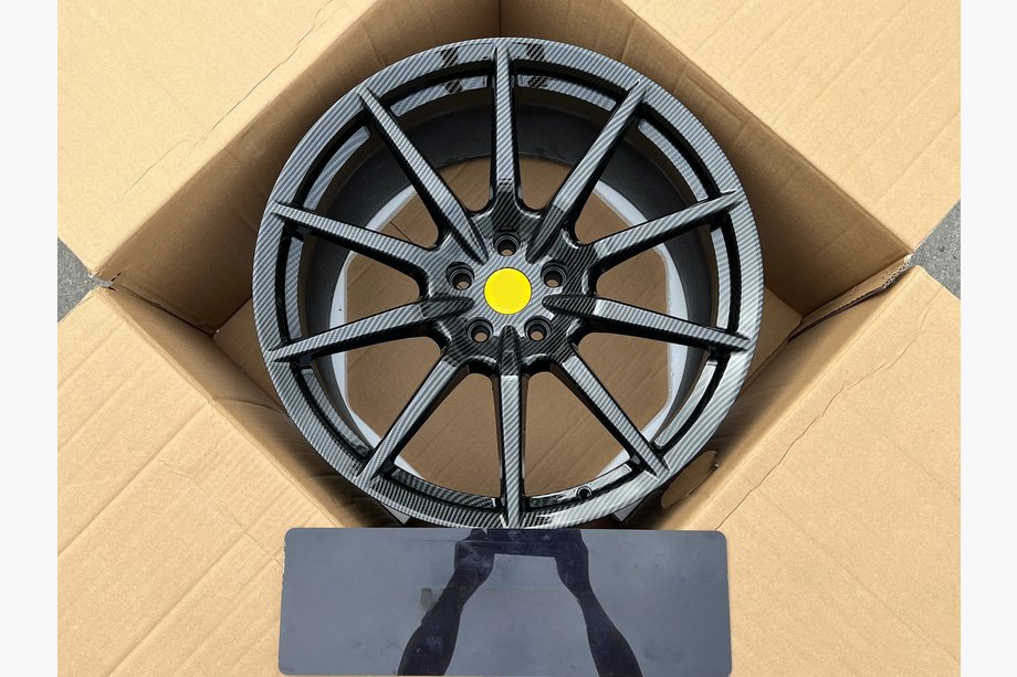 Ferrari 488 GTB 2015-2019 Llantas forjadas OEM R20 V2 (juego de 4) Image