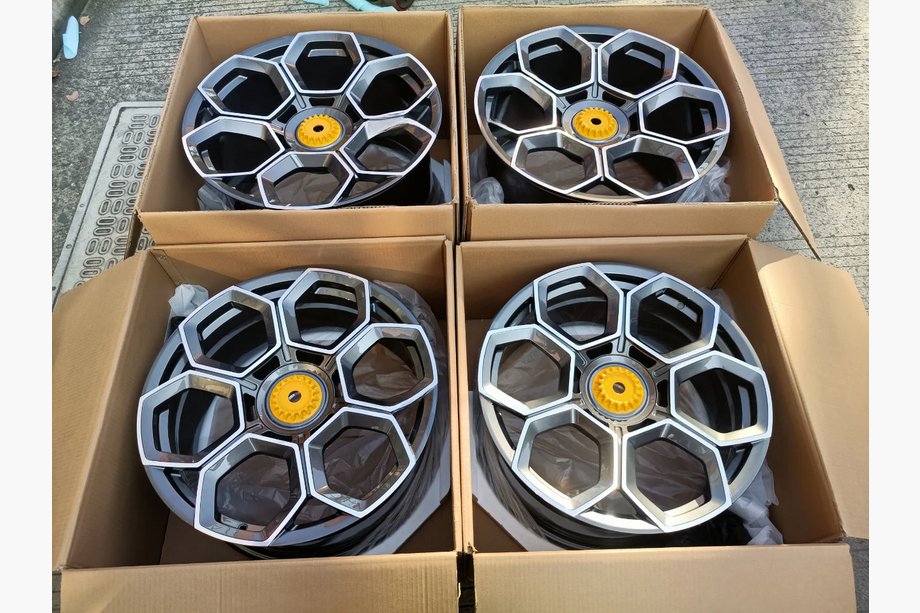 Lamborghini Aventador 2011-2022 Llantas forjadas OEM R20 R21 V9 (Juego de 4) Foto 7