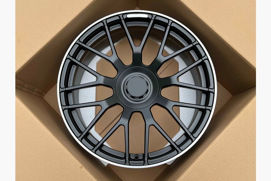 Mercedes C-class W205 2014-2021 Llantas forjadas OEM R19 V1 (Juego de 4) Foto 1