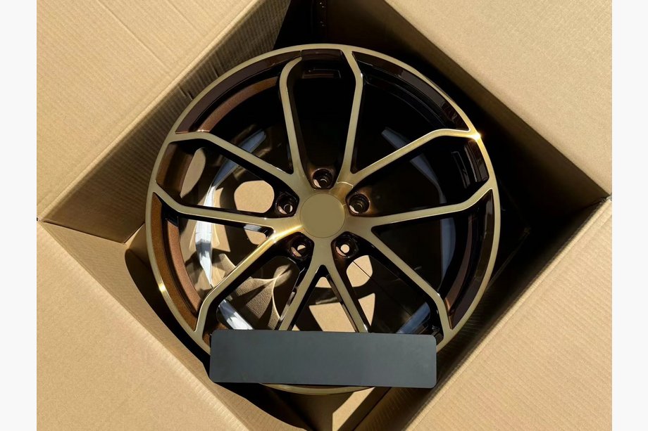 Porsche Panamera 2016-2023 Llantas forjadas OEM R21 (juego de 4) Foto 1