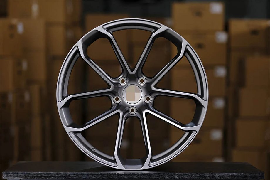Porsche Macan 2014-2024 Llantas forjadas OEM R18 (juego de 4) Image