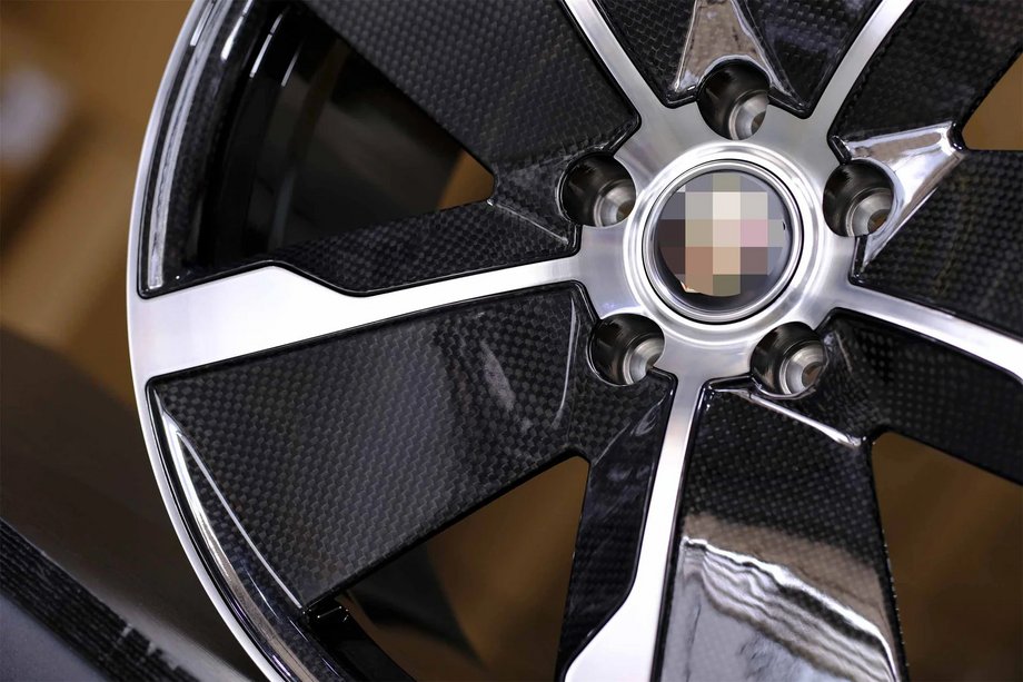Porsche Taycan 2019- Llantas forjadas OEM R20 (Juego de 4) Foto 3
