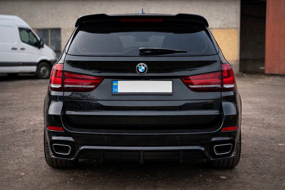 BMW X5 F15 2013-2018 Difusor trasero Black Warrior (para M-Sport) Foto 1