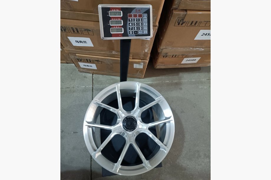 Porsche 911 (992) 2018– Llantas forjadas OEM R20 R21 V27 (Juego de 4) Foto 12