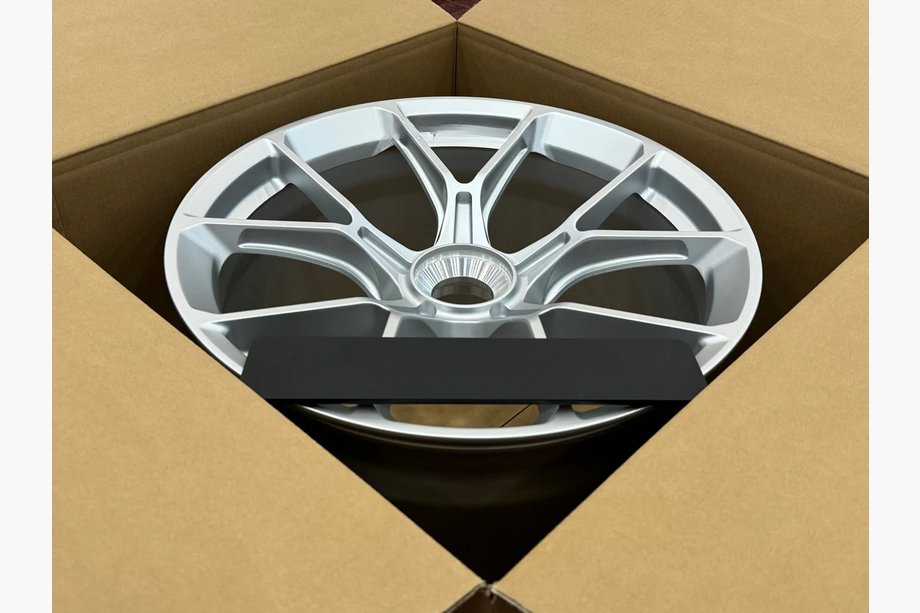 Porsche 911 (991) 2011–2019 Llantas forjadas OEM R20 V4 (Juego de 4) Foto 5